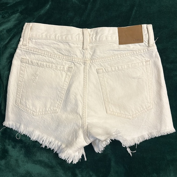 White denim shorts - Picture 2 of 7